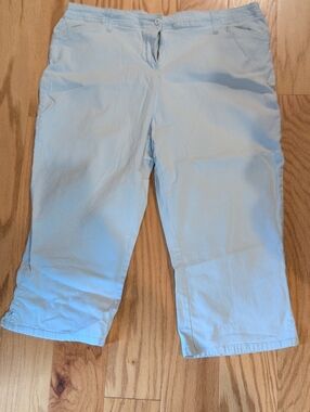Basic Editions Light Blue Women's Capris